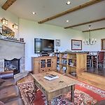 Upscale Ski-In/Ski-Out Escape W/ Deck + Grill