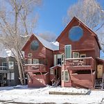 Cornet Creek 101 - Cornet Ski House