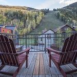 Ski In Out Lift 7! Deck, Hot Tub, Garage Parking Condo