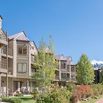Riverside Condo, Walk Everywhere Viking Lodge 212 Condo