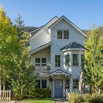 You Will Love This Brand New Mountain Contemporary Home