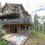 Overlook House Home