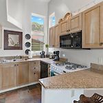 Ski In Out Remodeled Luxury Condo