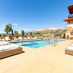 5 Star Hotel - Exclusive Private Residence