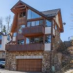 Sundancer Chalet