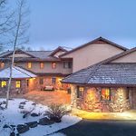 Slopeside Villa By Exceptional Stays