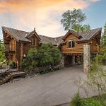 Wildwood Ridge Home