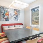 Modern Willow By Exceptional Stays