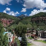 Centrally Located In Town, This 2 Bed And 2 Bath Manitou Is A Must See