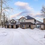 Wapiti Lane Home