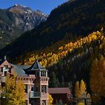 Hotel Columbia