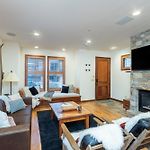 South Pacific Townhouse By Exceptional Stays