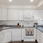 Town Trail Retreat Patio Lift 7 Hot Tubs 3Br 2Ba Sleeps 8