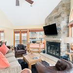 Le Chamonix D Condo