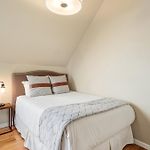 Eira House Condo