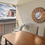 Mountain View Dream On River Trail - Hot Tub, Garage, Lift 7 Ski In Out Condo