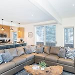Manitou Riverhouse 115 By Avantstay