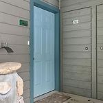 Riverside Condos A102 By Avantstay