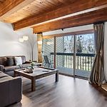 Riverside Condos C102 By Avantstay