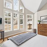 Slopeside Paradise Penthouse At Lift 7, Views, Fireplace, Deck, Hot Tub Condo