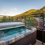 Downtown Telluride Luxury Retreat Private Hot Tub