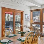 Twin Lodge 337 & 338 - Liftside And Hot Tubs Access