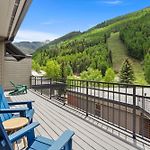 Ski In Out In Town! Ski Area Views, Fireplace, Hot Tub Condo