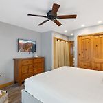Ground Floor On River Trail, Walk To Ski Condo