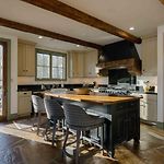 Elk Lake Lodge