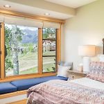 Slopeside Retreat Townhouse