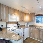 Slopeside Hideaway Condo