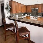 Luxury 5 Star Private Suite Residence Madeline Hotel