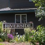 Riverside Dream! Quiet Spot W Deck, 5 Min Walk To Gondola & Main St, Condo