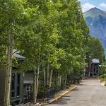 Riverside Dream! Quiet Spot W Deck, 5 Min Walk To Gondola & Main St, Condo
