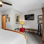 Wildwood Canyon Inn-Alpen Rose Room