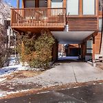 Coronet Creek Retreat