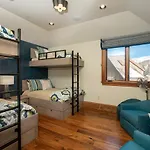 Lorian 4 True Ski-In Ski-Out Resort Condo 4Bd 3.5Ba - Sleeps 12 *
