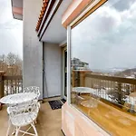 Centrum 402
