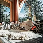 Red Mountain Alpine Lodge