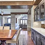 Luxurious Ski-Inandski-Out Telluride Penthouse!