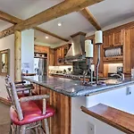 Holiday home Upscale Ski-in/ski-out Escape W/ Deck + Grill *