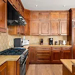 Dakota Place 7