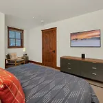 Apartment Ballard 203 Downtown Condo Postcard Views - 2Bd 2.5Ba Sleeps 4