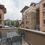 Le Chamonix B By Avantstay Located In Mountain Village, Close To Golf Course & Skiing