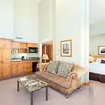 Inn At Lost Creek
