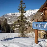 Blue Collar Boutique: Affordable Adventure