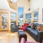 Cornet Creek 101 - Cornet Ski House