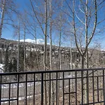 Aspen Ridge 4 By Alpine Holiday home *