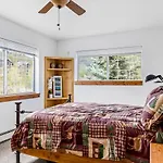 Northstar 1 - Mountain View Corner Retreat Holiday home *