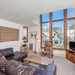 Classic Ski Condo, Steps To Chair 7 And On Shuttle Route